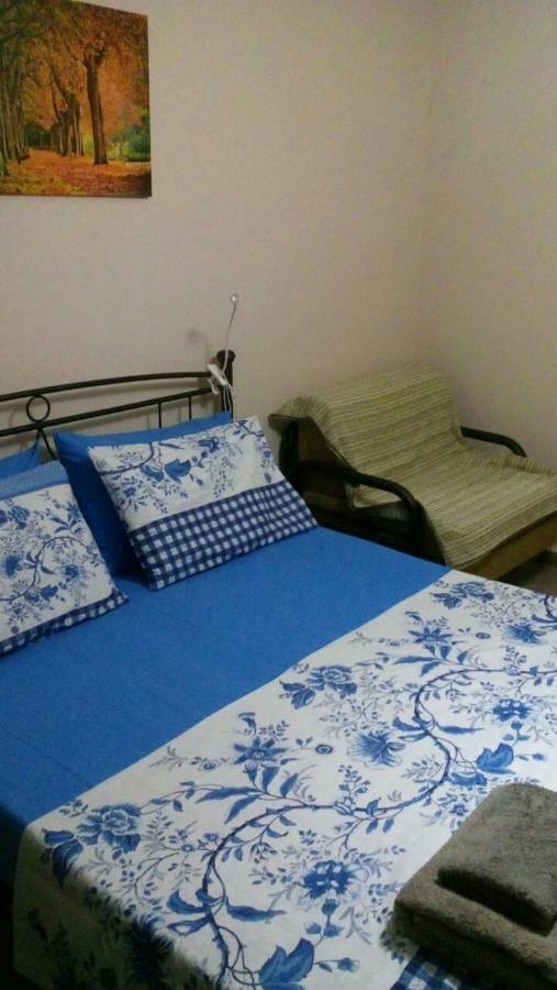Apartamento 7 Stars Near Metro Atenas Exterior foto